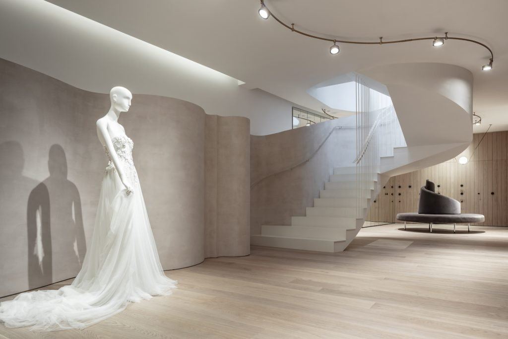פרויקט תאורה - Dana Harel-Custom made bridal and evening gowns STUDIO